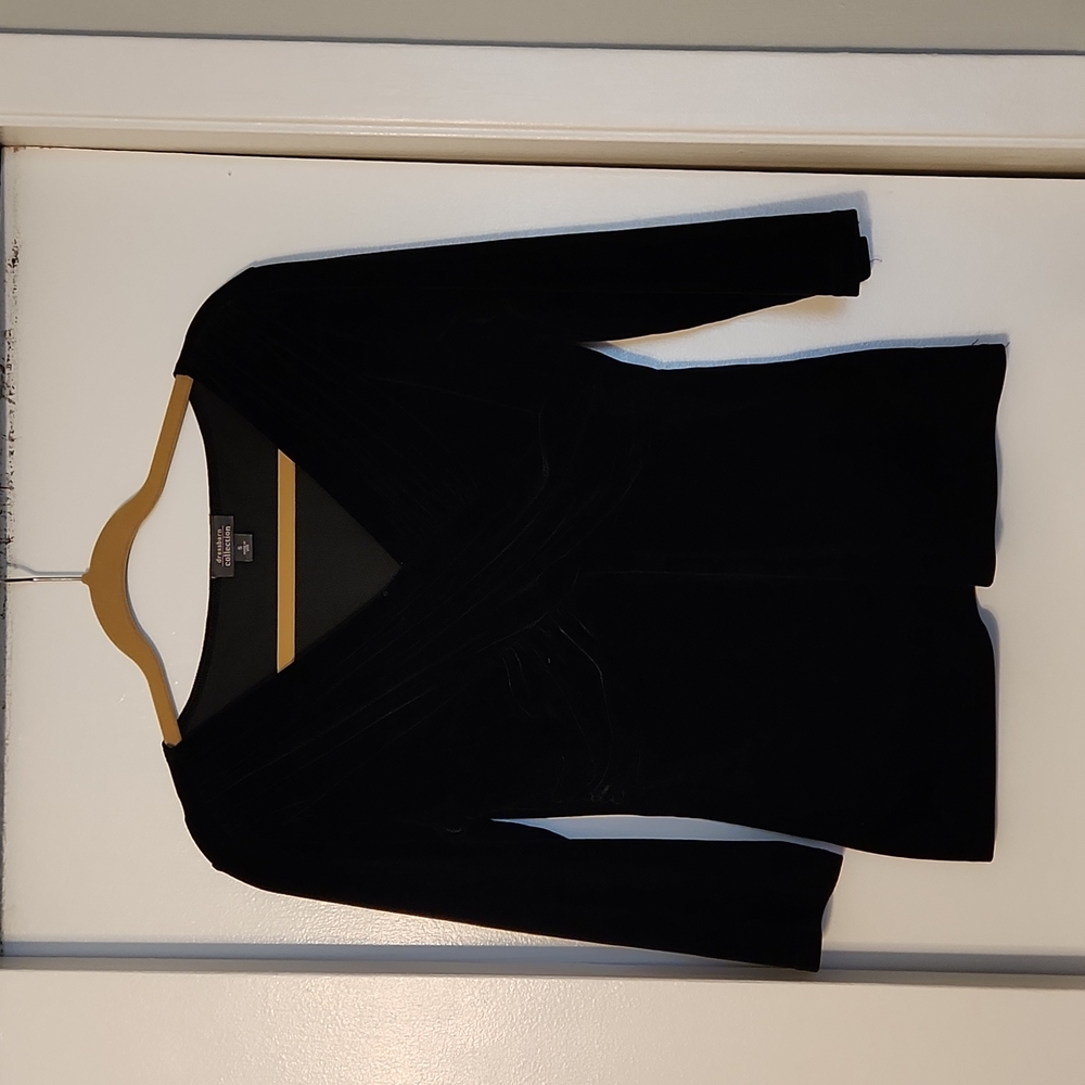 Black velvet dressy top 3/4 sleeves